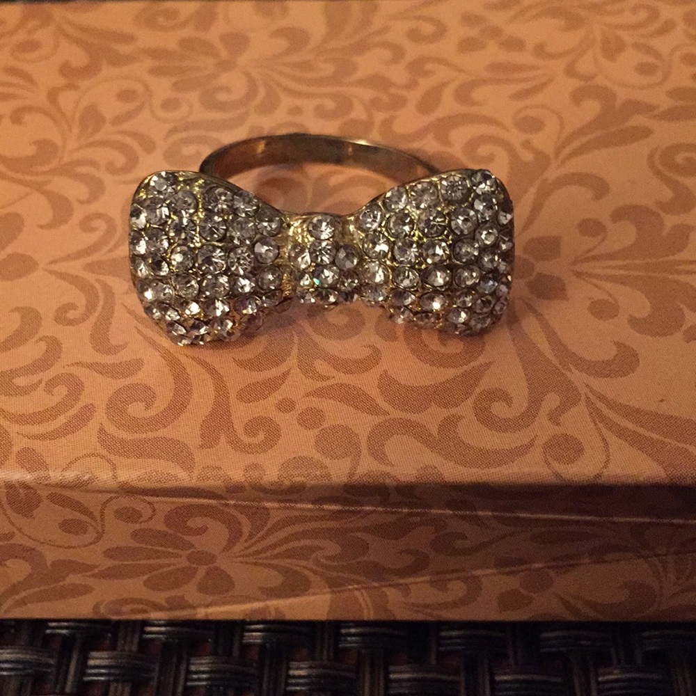 Bow ring - Picture 2 of 4